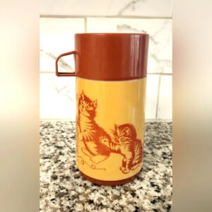 Vintage Aladdin kittens thermos